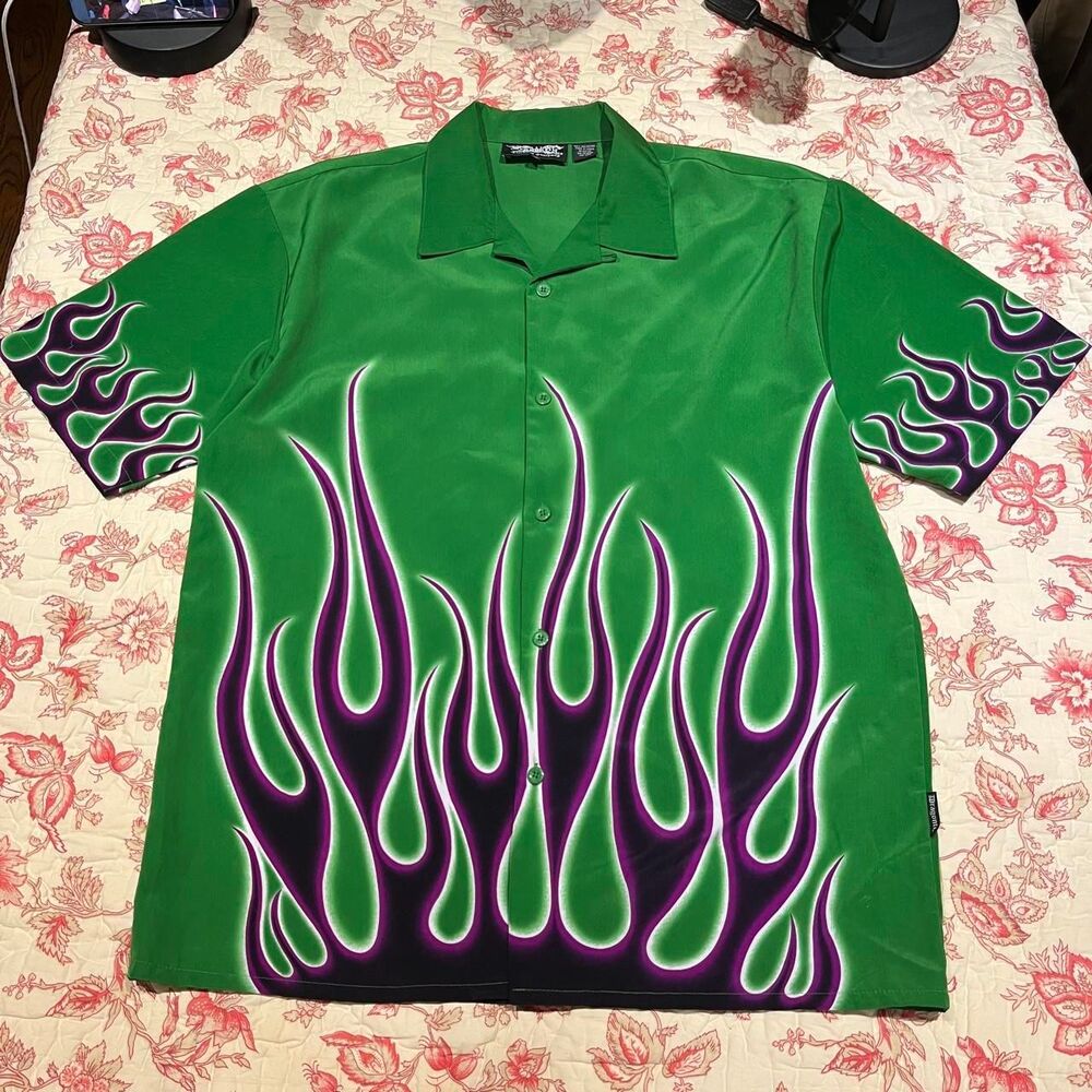Early 2000s Y2K Dragonfly Dark Purple and Green flames AOP button up shirt!